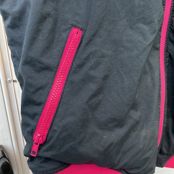 Woolrich Zipper Black/Pink Vest - Picture 2 of 8